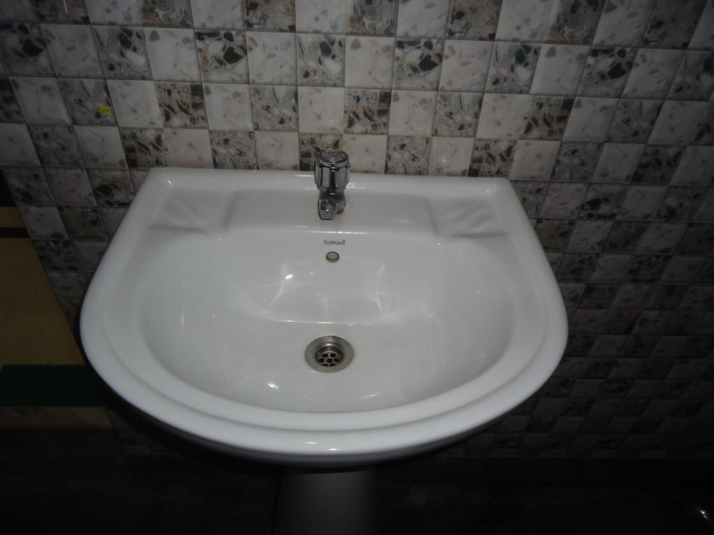 Hotel Debjyoti Siliguri Pokój zdjęcie