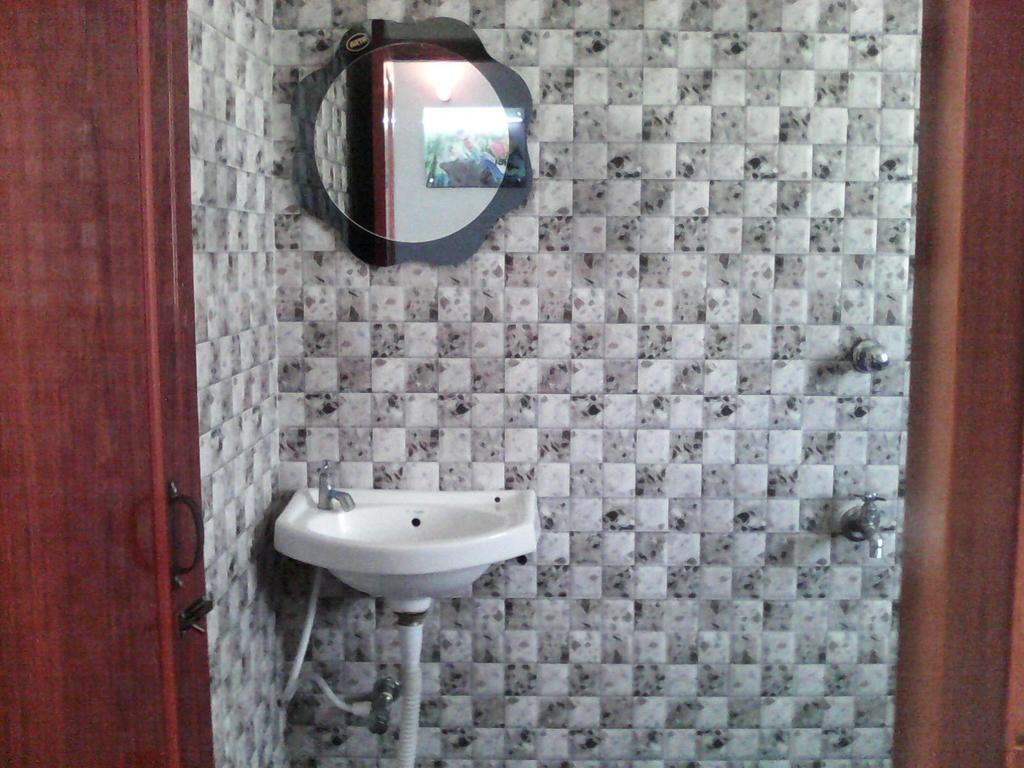Hotel Debjyoti Siliguri Zewnętrze zdjęcie